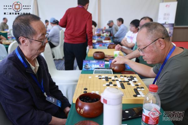 品制作为分, Lfxs, 岁女孩手执