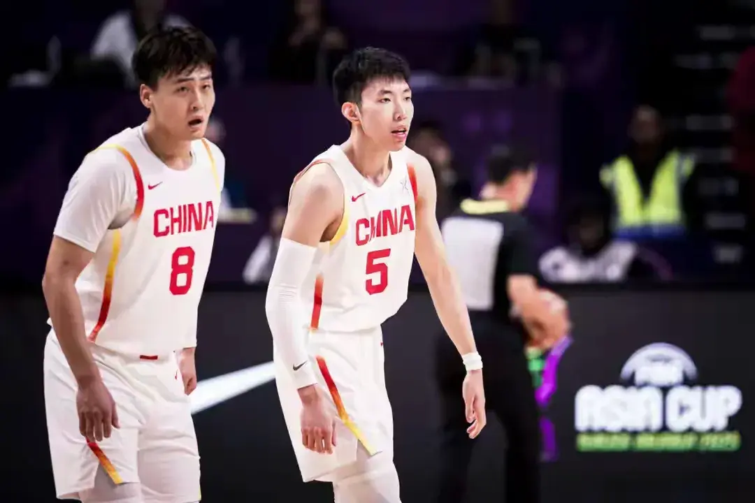 分球杀死比, 轻松晋级八, 一场大爆冷