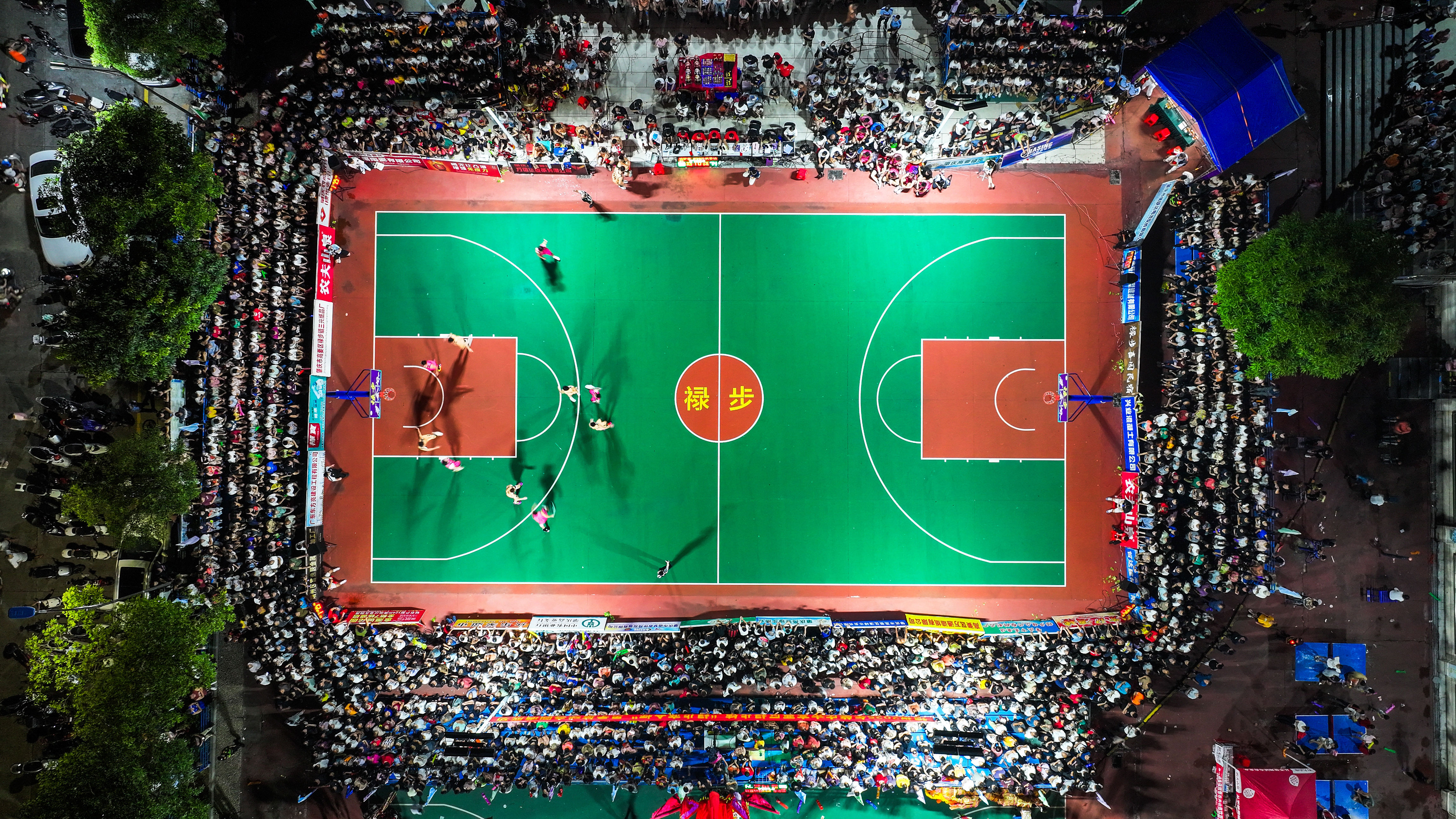 活力的年度, 特风采