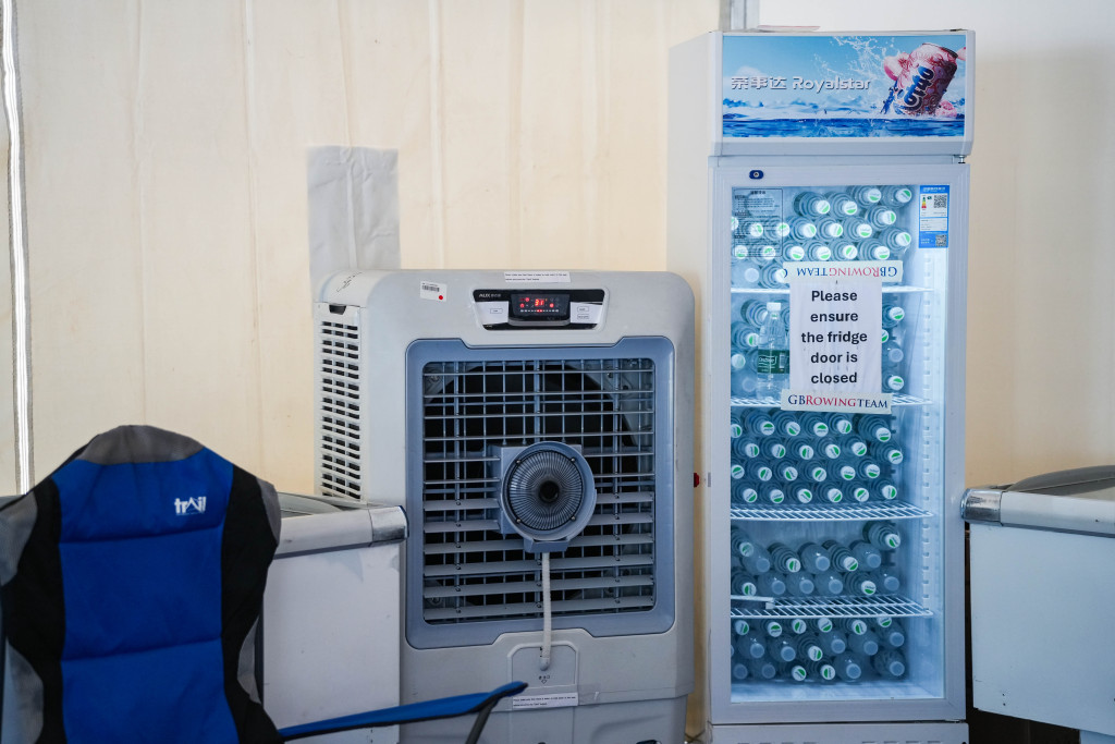 在赛场用餐, MRvL, image