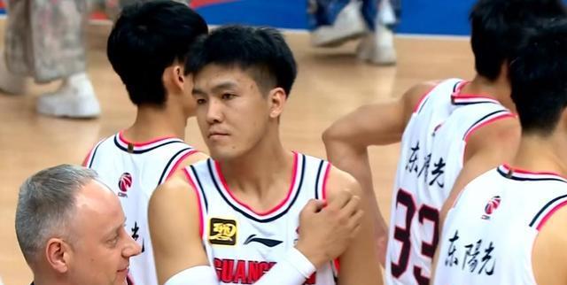 男篮续约后, src, src