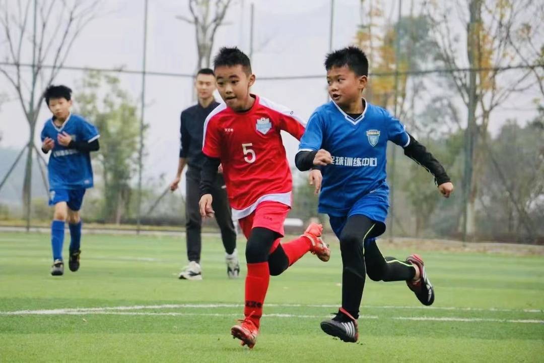 足球运动员, 但绝不畏惧, class